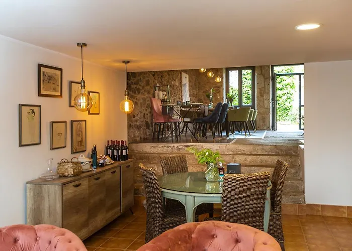 Ecocasa Lema Ii Отель 3*
