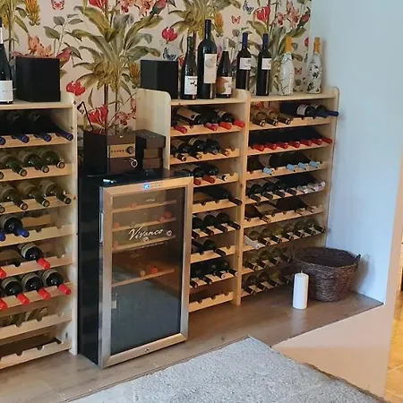 Ecocasa Lema Ii 3* Morpeguite